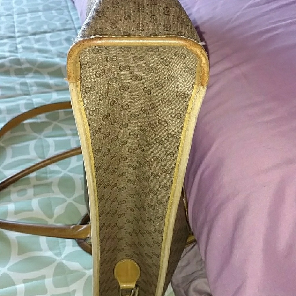 Authentic Gucci Vintage Bag - Picture 3 of 4
